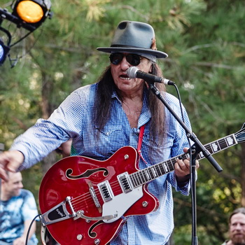 Keith Secola Biography